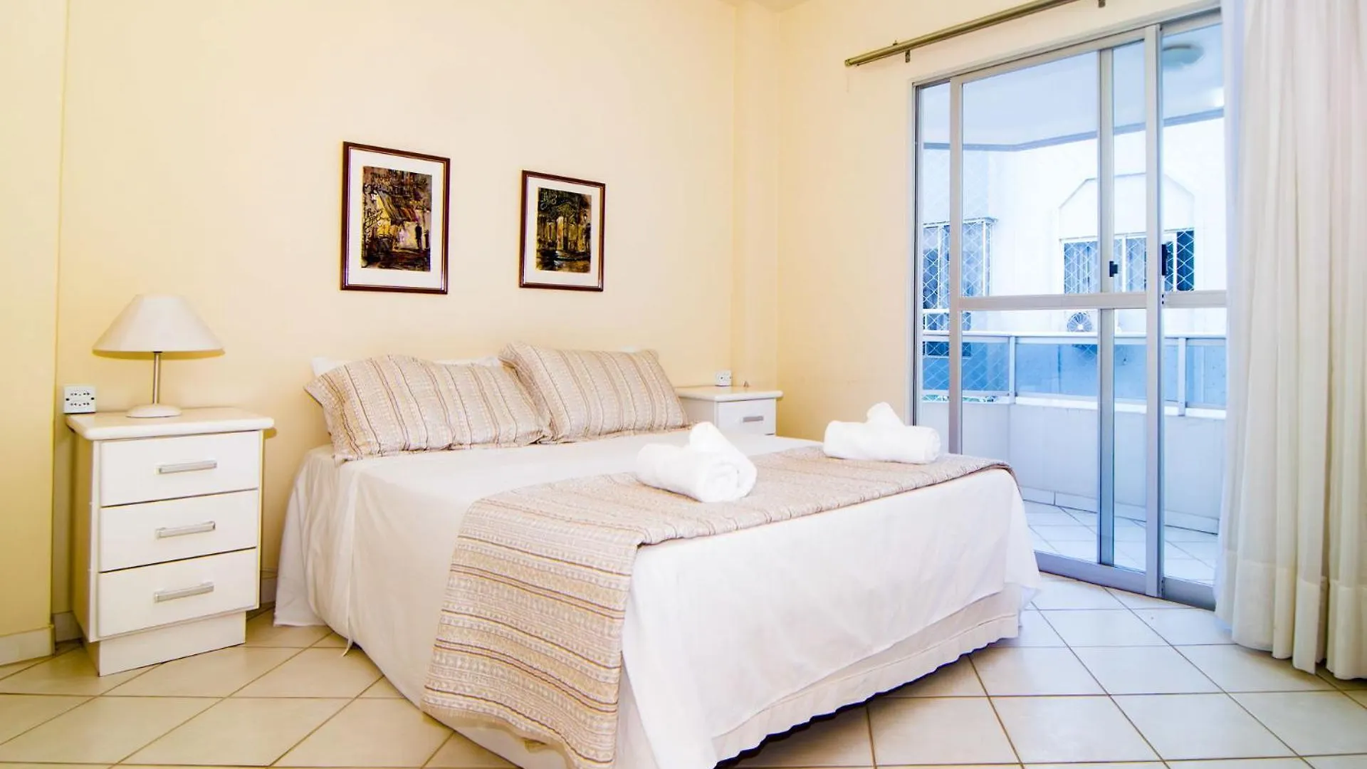 Apto Com Vista Para O Mar Na Barra Norte Yf4514 Balneario Camboriu